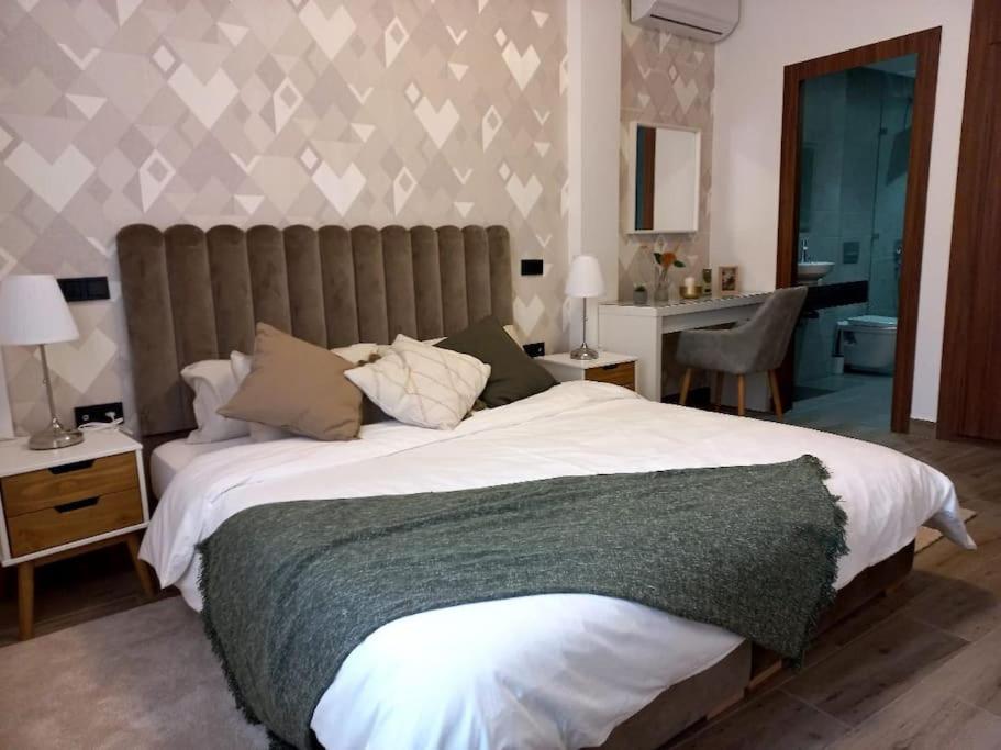 Appartement Cosy Au Coeur De Marrakech Avec Piscine Marrákes Kültér fotó